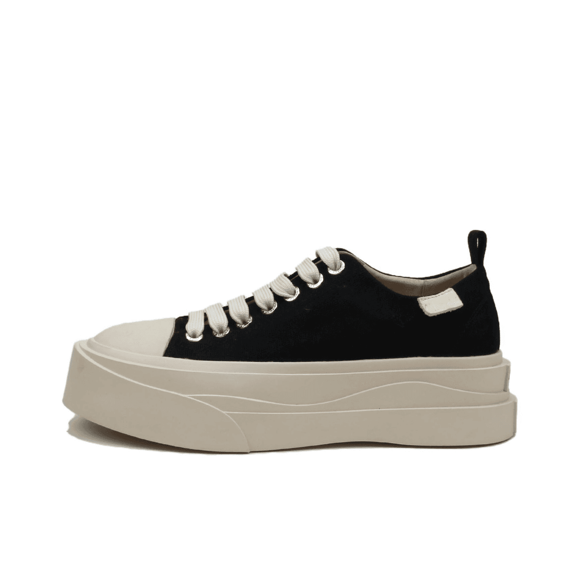 XINZIRAIN Thick-Soled Casual Canvas Shoes – Low-Cut, Slip-Resistant, Unisex Design
