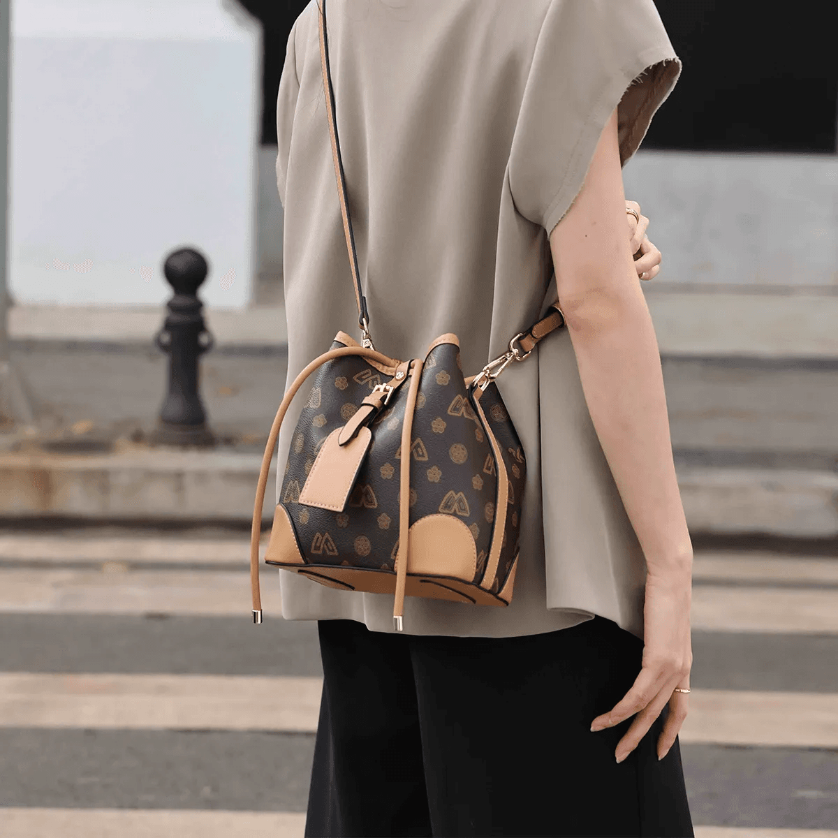 Customizable Brown PU & PVC Bucket Bag with Adjustable Strap