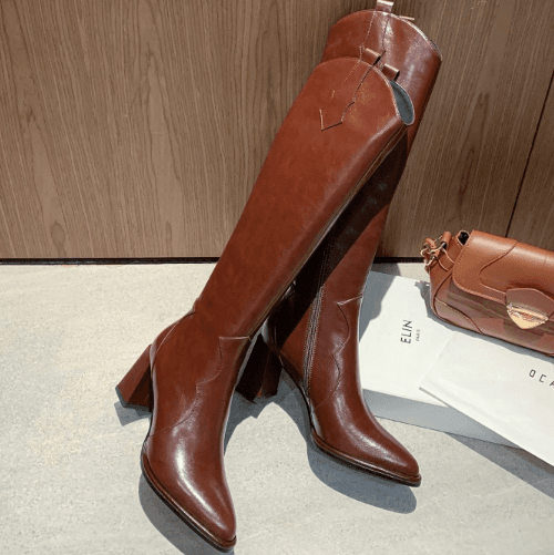 Knee high boot of plain color or ladies’ pointed toe high knight boot