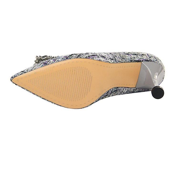 Simple and fashionable shallow shoes