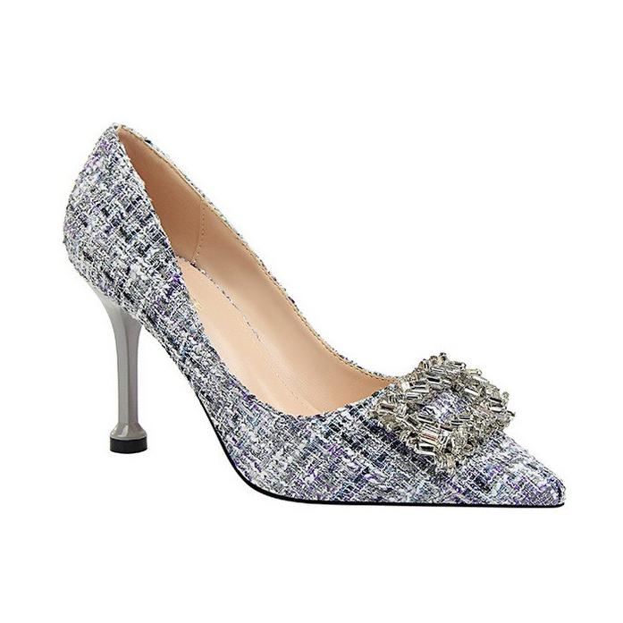 Simple and fashionable shallow shoes