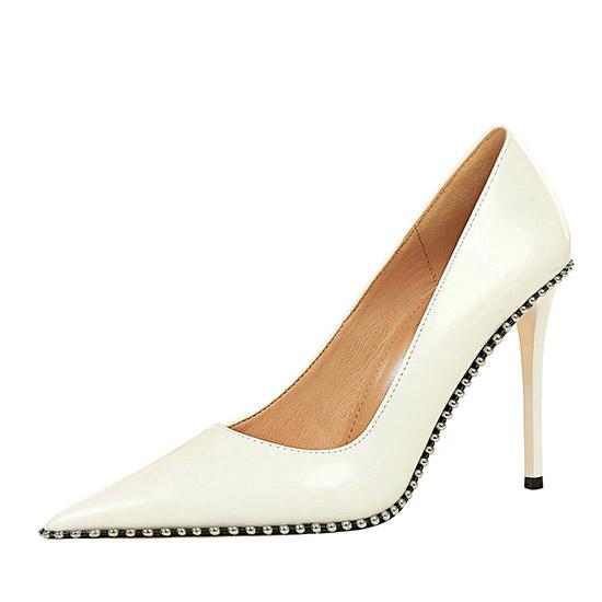 Custom made patent leather 10.5cm high heels with rivets